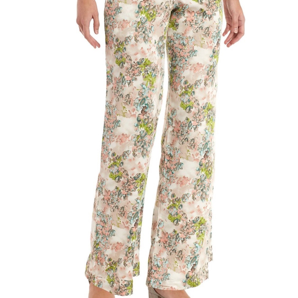 NWT Gigi Carreras Floral Print Soft Pant Size Medium
